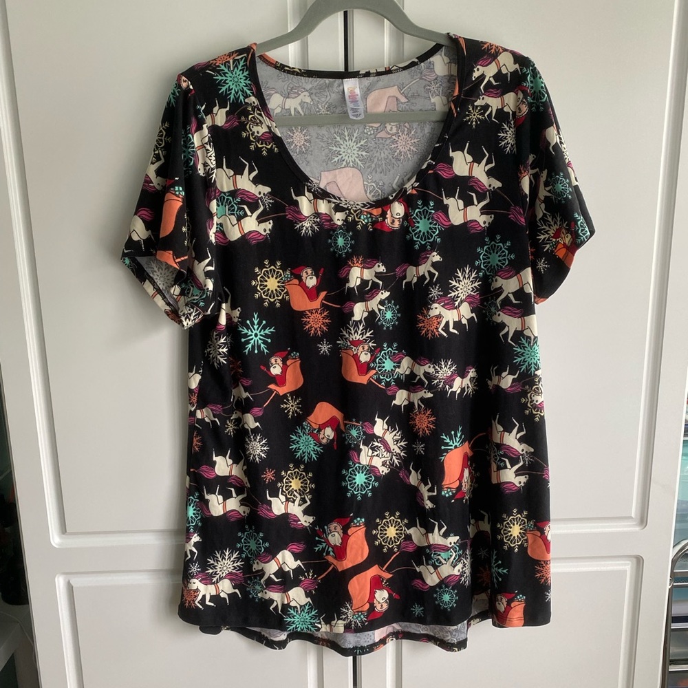 RARE Lularoe UNICORN XL Holiday Classic T